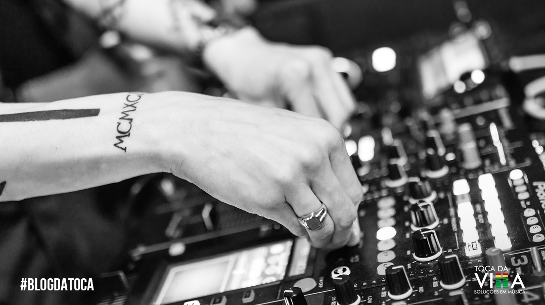 Não caia na tentação de modismos na escolha das músicas